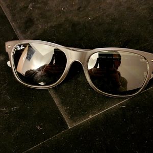 Rayban New Wayfarer Sunglasses